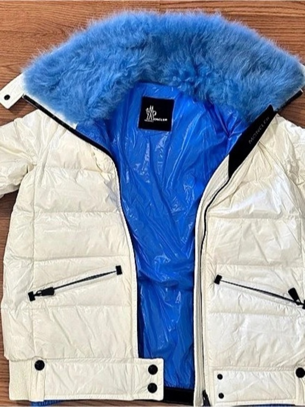 Moncler Grenoble Puffer Jacket in White & Blue Like New size S
